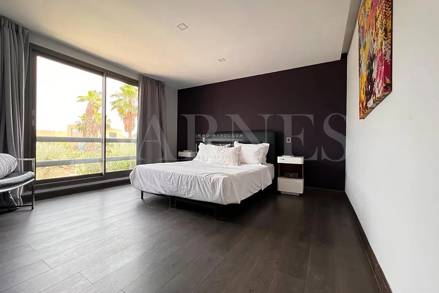 Superb loft in secured residence.