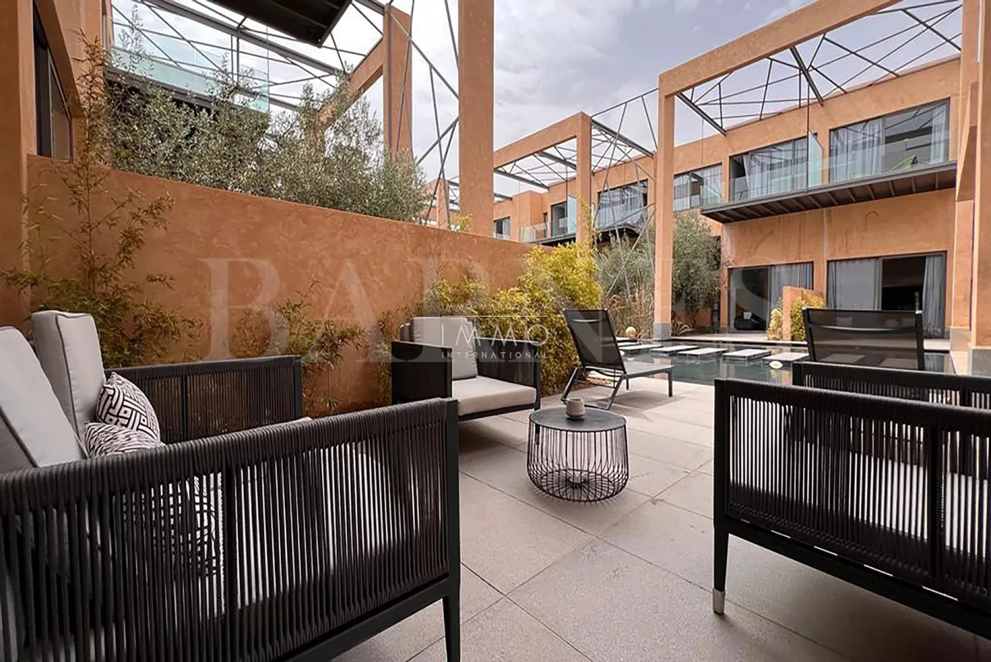 Superb loft in secured residence.