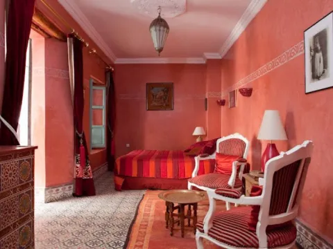 purchase riad guesthouse Marrakech less than 10 minutes from the Riad Laarous