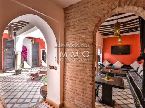 Buy Riad Marrakesh Guest House less than 10 minutes from Riad Laarous Square