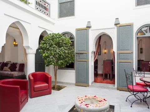 Riad for sale Guesthouse Marrakech Jamaa El Fna Kenaria