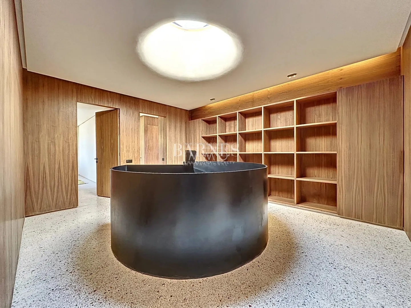 Golf-front villa in amelkis