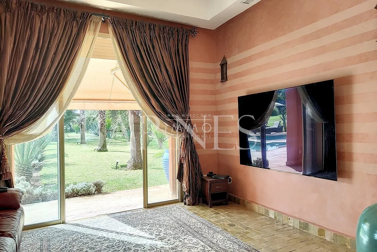 Very beautiful single-storey villa with vna.