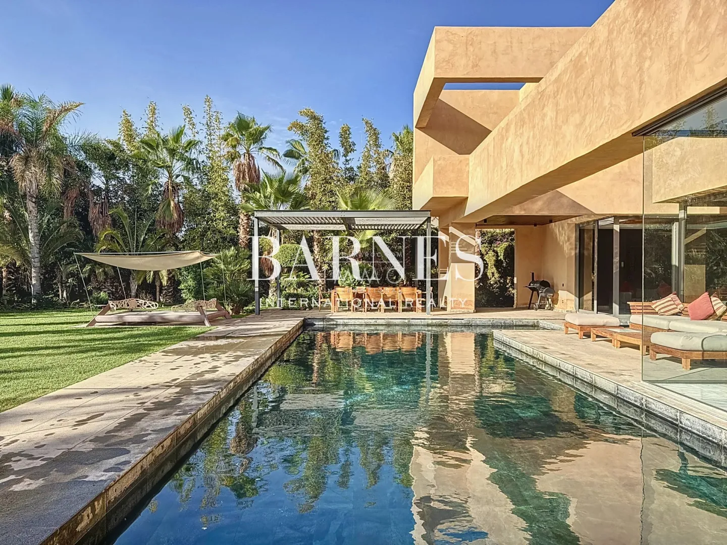 Luxury contemporary house