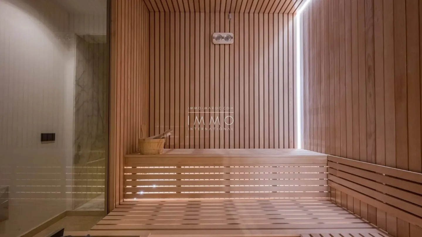 House with 4 suites near the 3 golfs