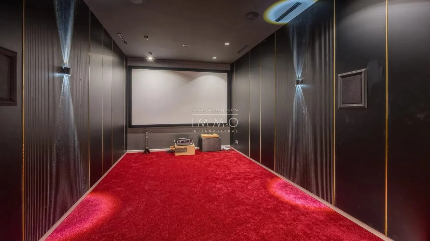 House with 4 suites near the 3 golfs