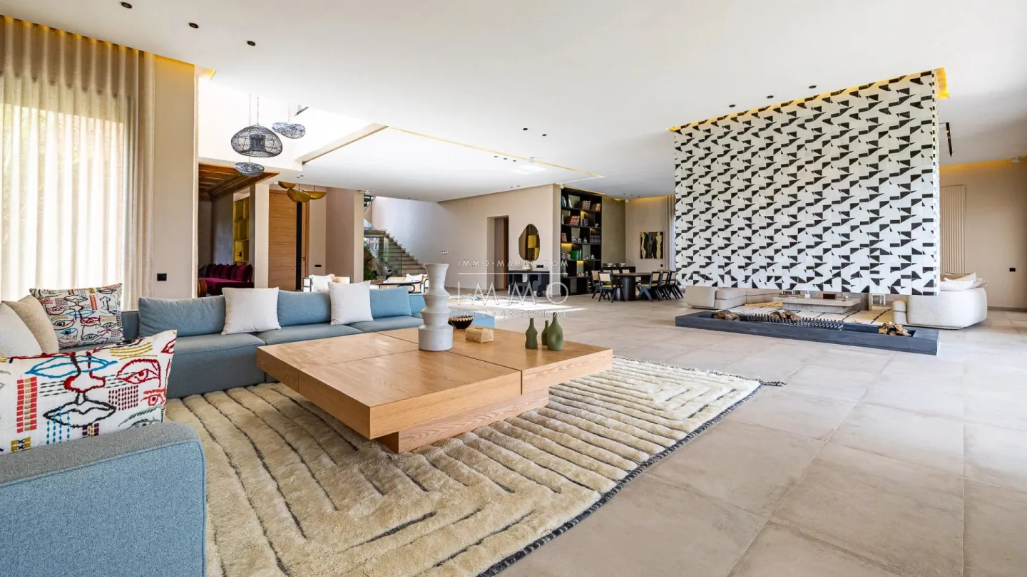 Luxury villa for sale on the golf front