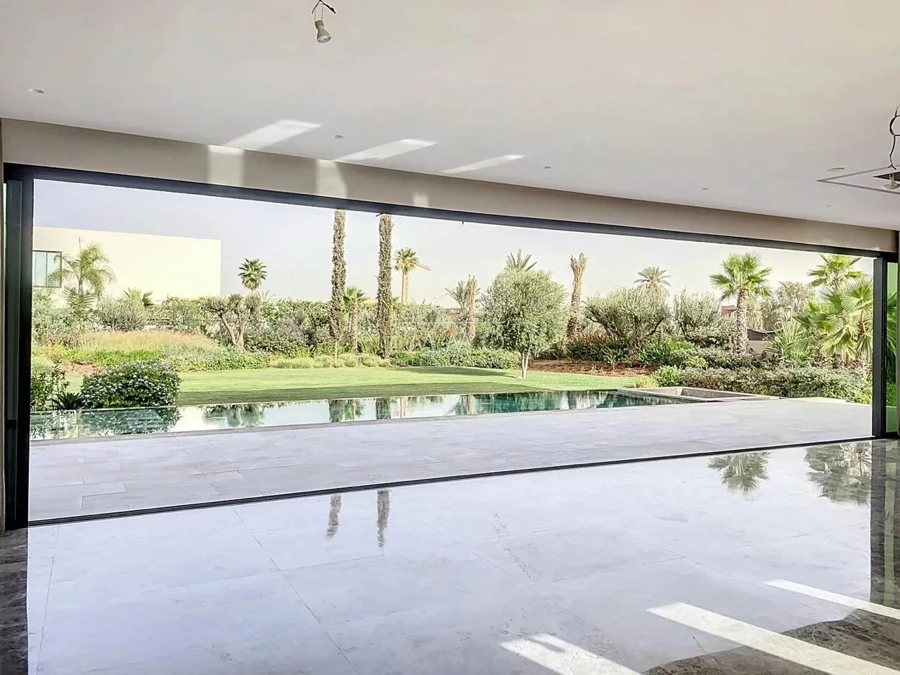 Exceptional villa for sale on the amelkis golf course