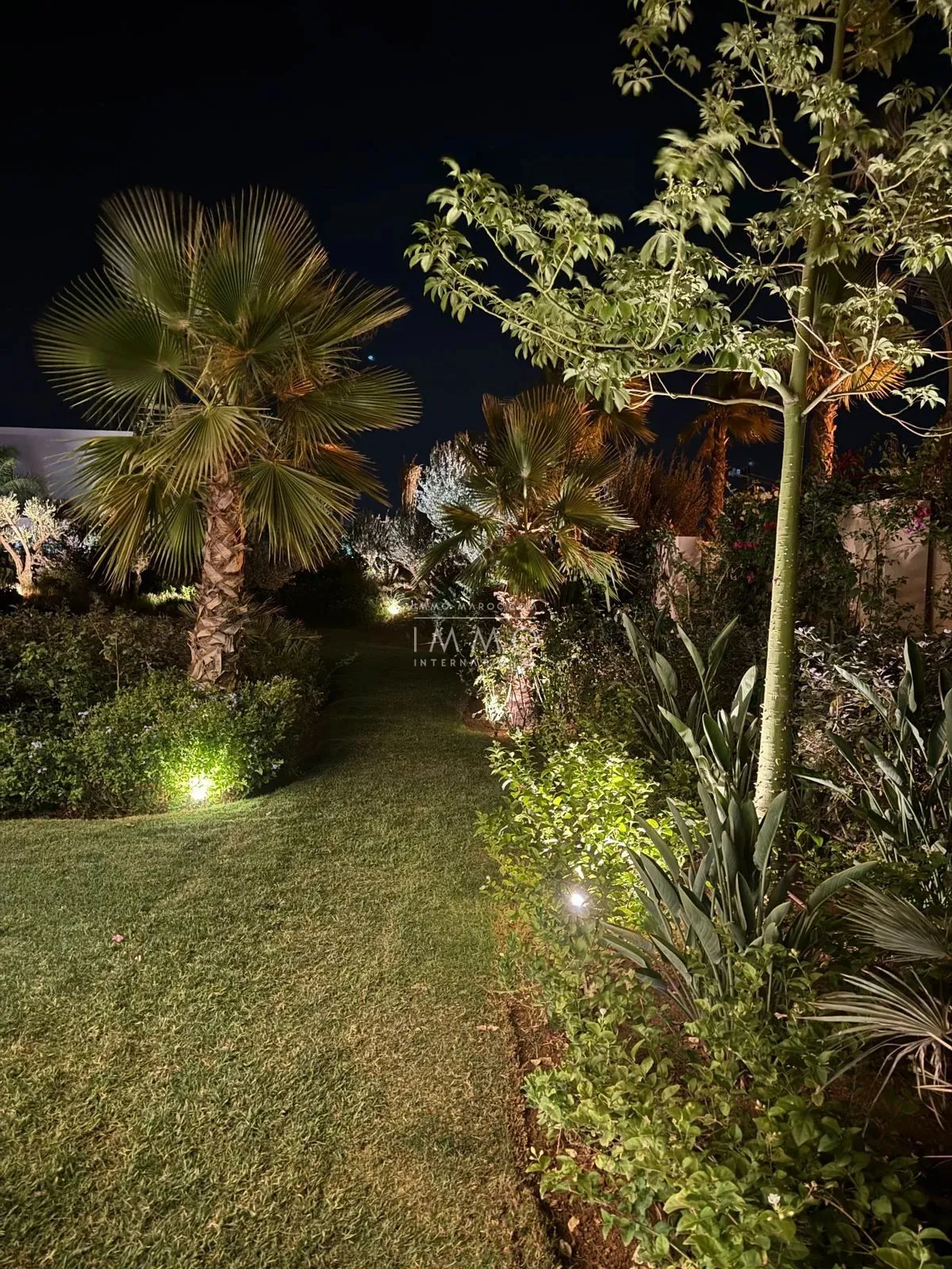 Exceptional villa for sale on the amelkis golf course