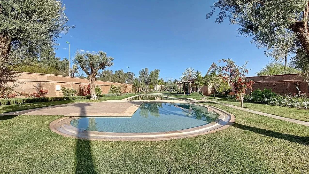 A very beautiful recently built property for sale in the palmeraie district of bab atlas, just 10 minutes from the city center.