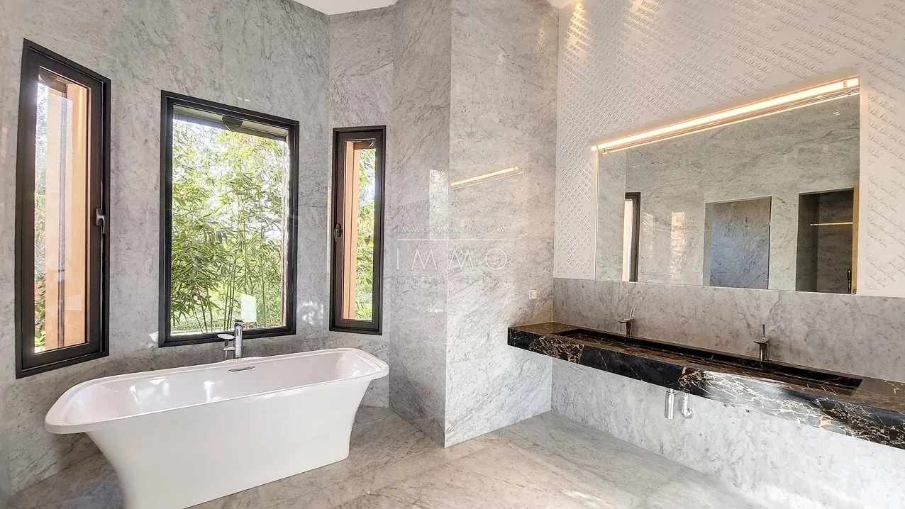 A very beautiful recently built property for sale in the palmeraie district of bab atlas, just 10 minutes from the city center.