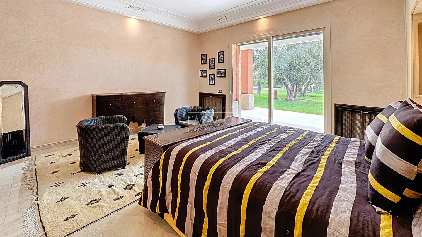 For sale - prestigious single-storey villa on 1 hectare, route d'ouarzazate - marrakech