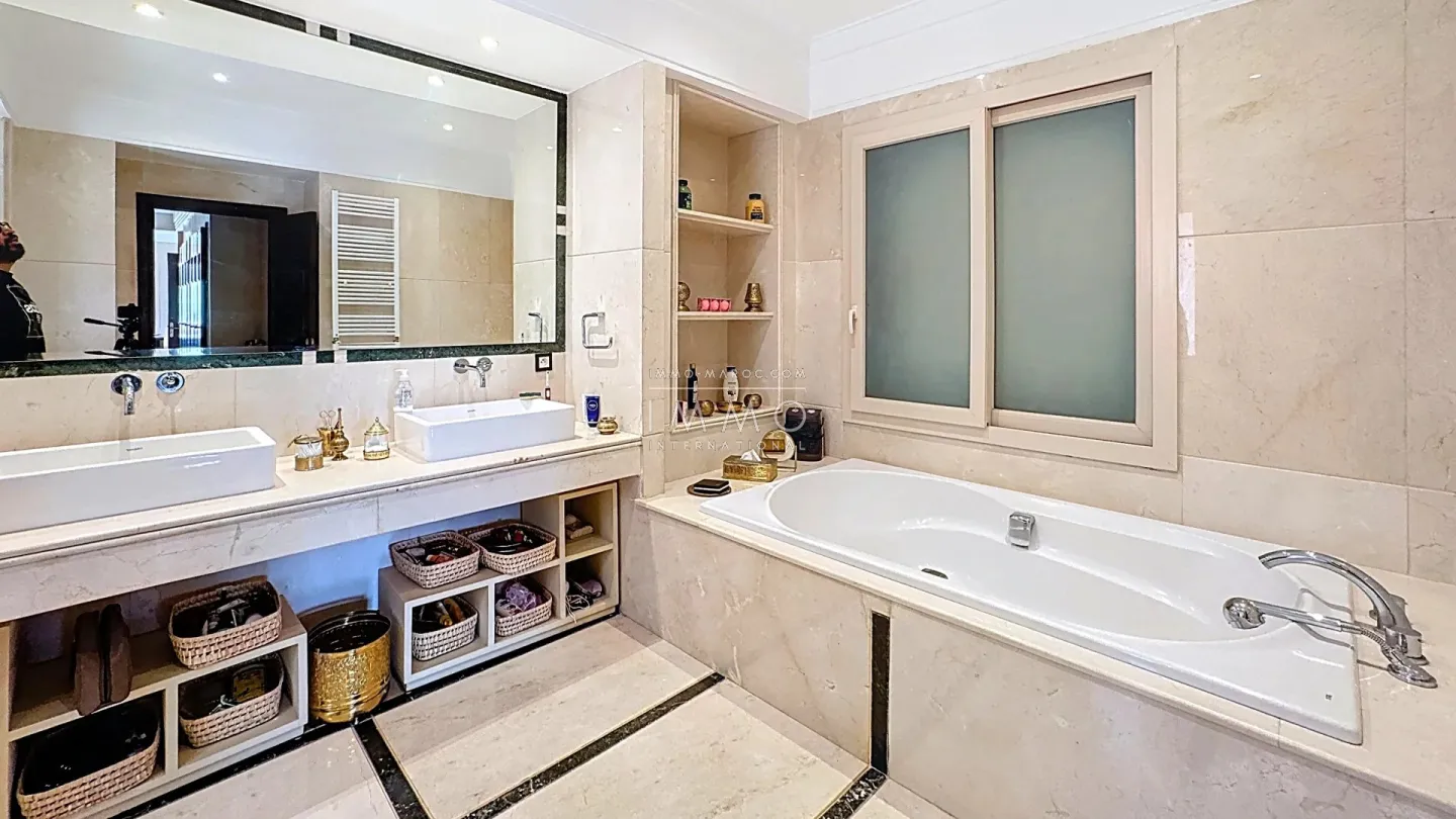 For sale - prestigious single-storey villa on 1 hectare, route d'ouarzazate - marrakech