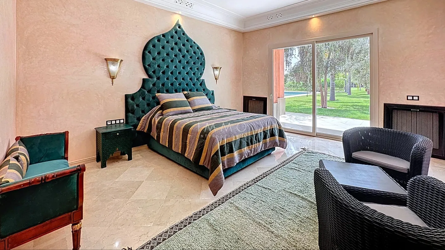 For sale - prestigious single-storey villa on 1 hectare, route d'ouarzazate - marrakech