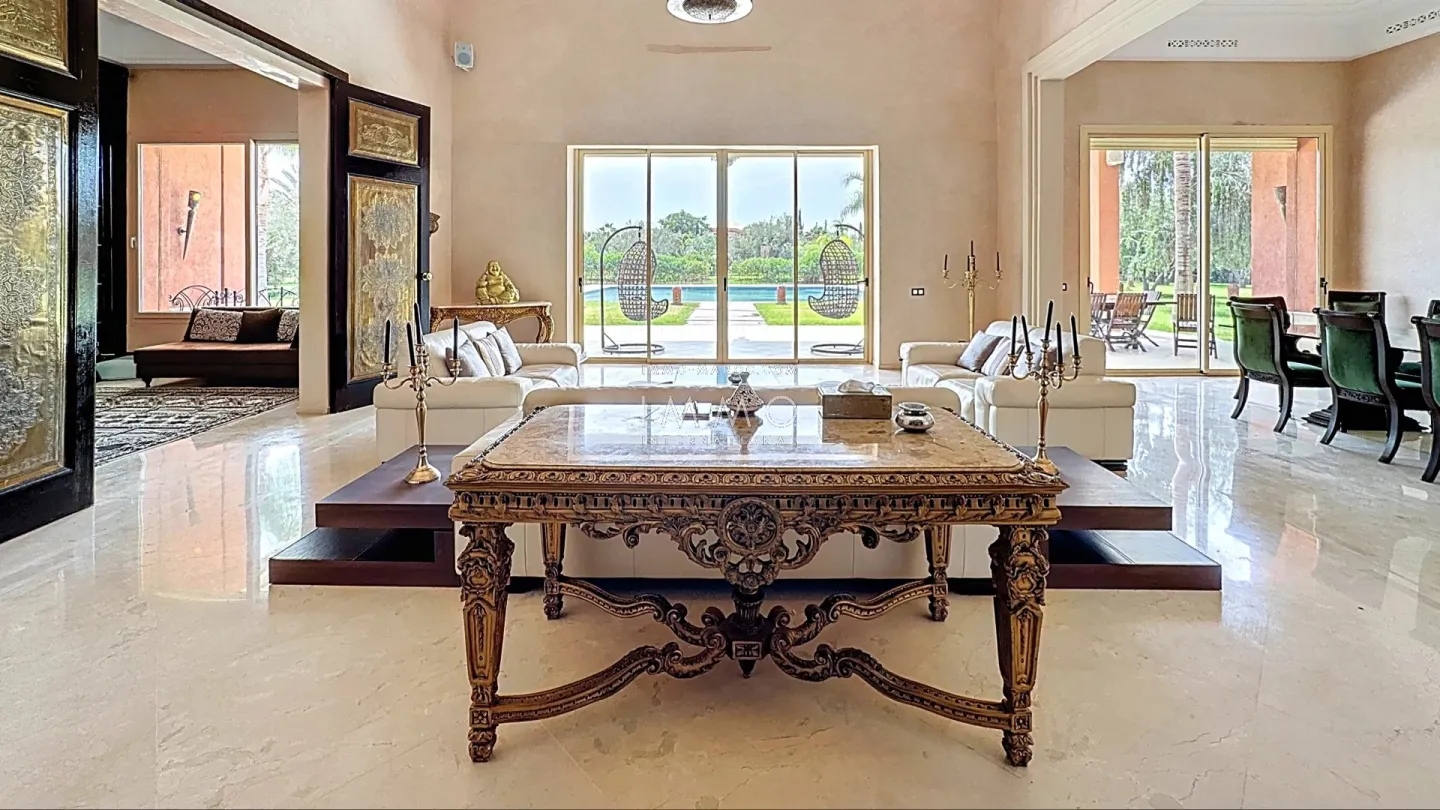 For sale - prestigious single-storey villa on 1 hectare, route d'ouarzazate - marrakech