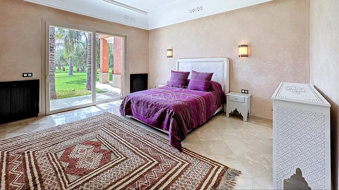 For sale - prestigious single-storey villa on 1 hectare, route d'ouarzazate - marrakech