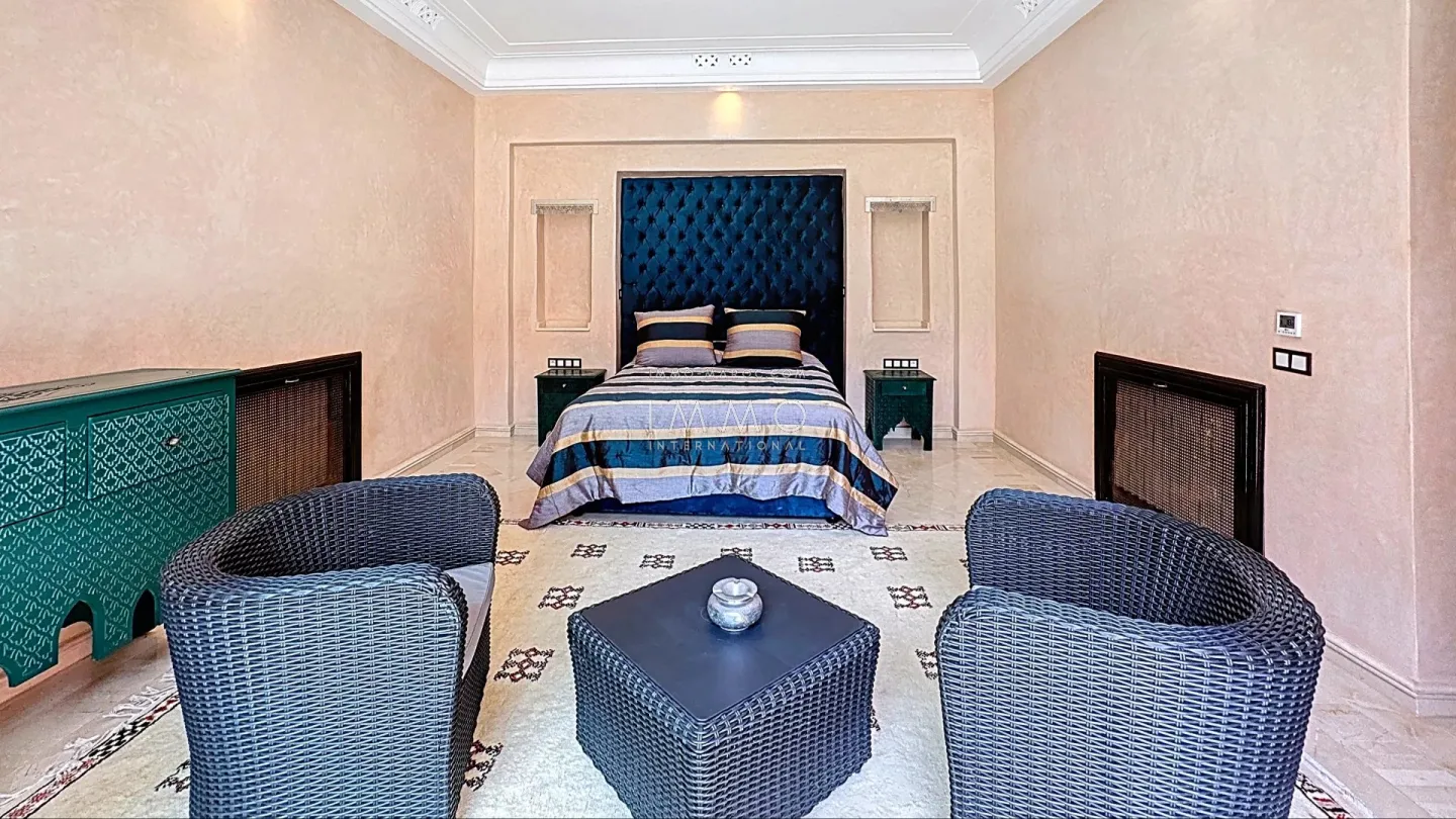 For sale - prestigious single-storey villa on 1 hectare, route d'ouarzazate - marrakech
