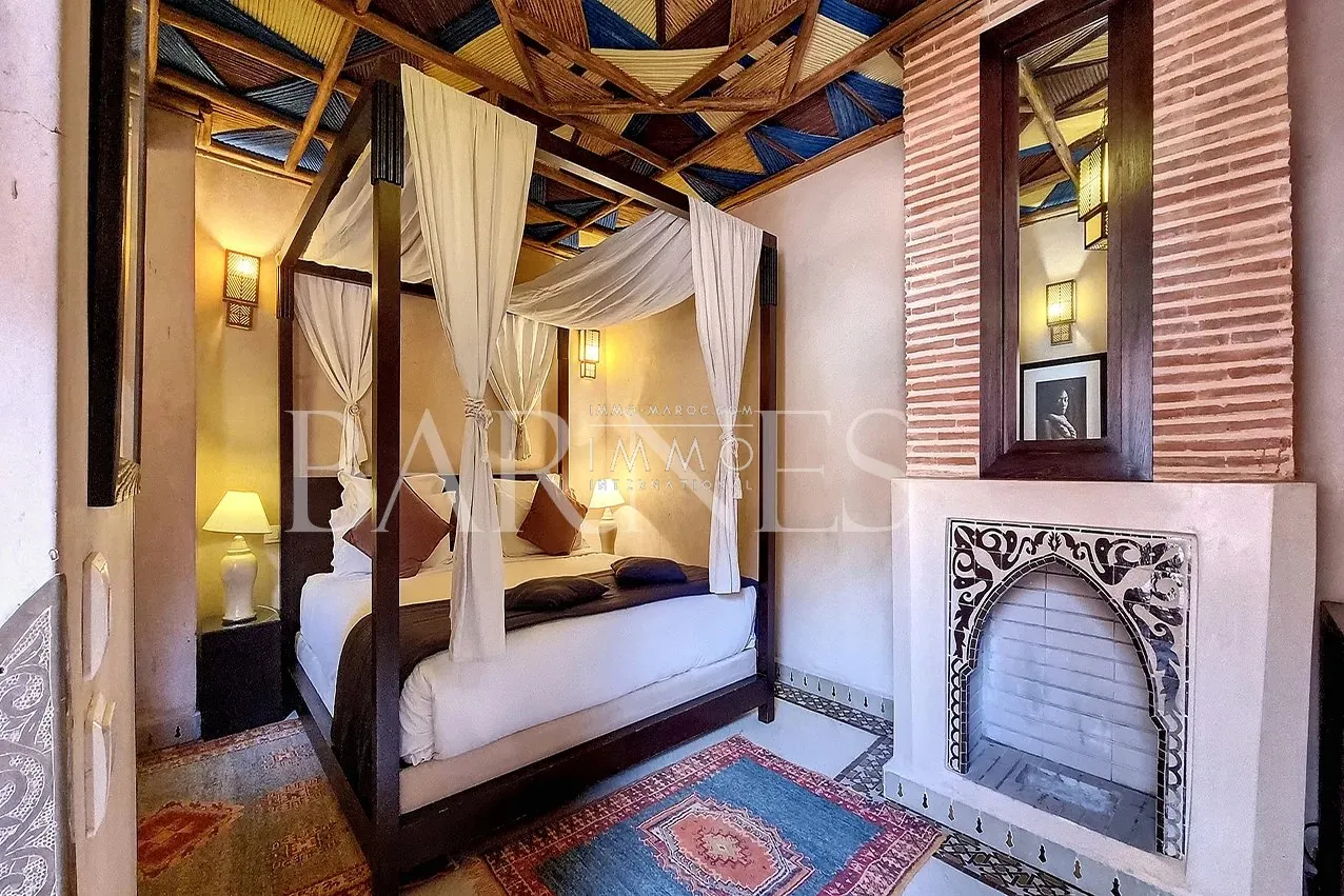 Sale of a guesthouse with 18 rooms located in a charming neighborhood of the medina in marrakech.