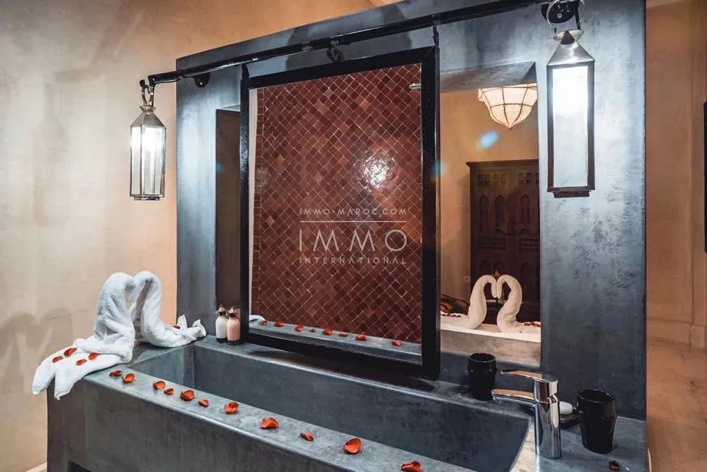 Prestigious guest palace for sale - 12 rooms - spa