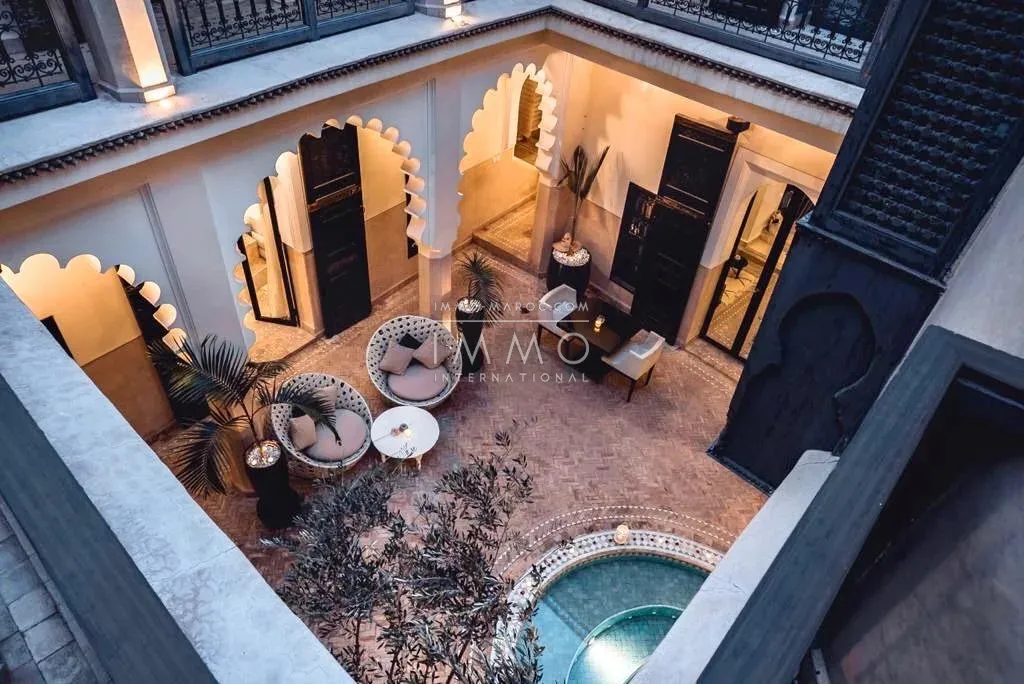 Prestigious guest palace for sale - 12 rooms - spa