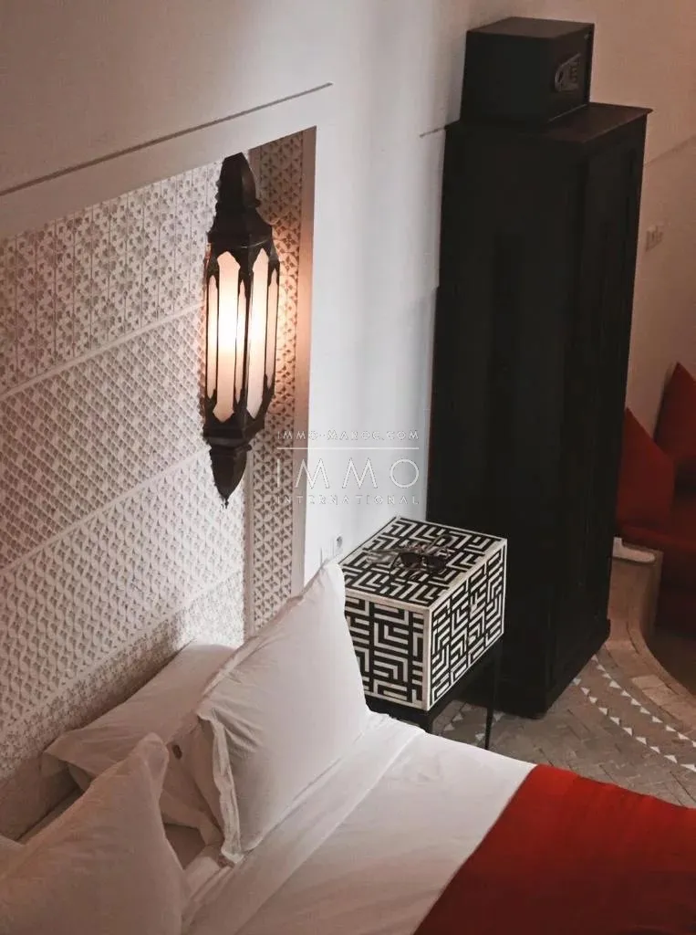 Prestigious guest palace for sale - 12 rooms - spa