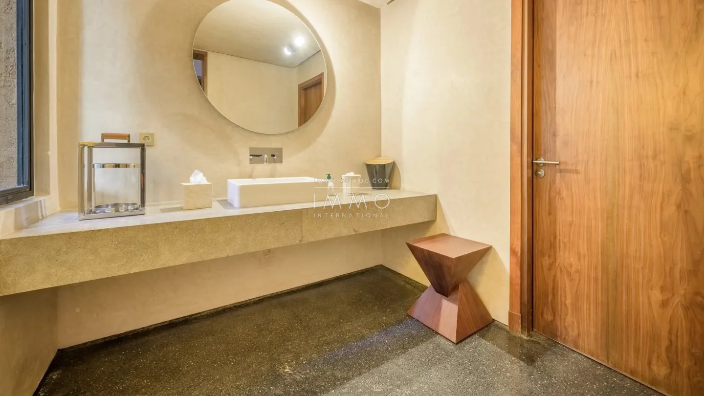 Two villas for sale in the prestigious royal palm estate