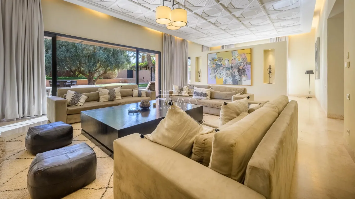 Two villas for sale in the prestigious royal palm estate