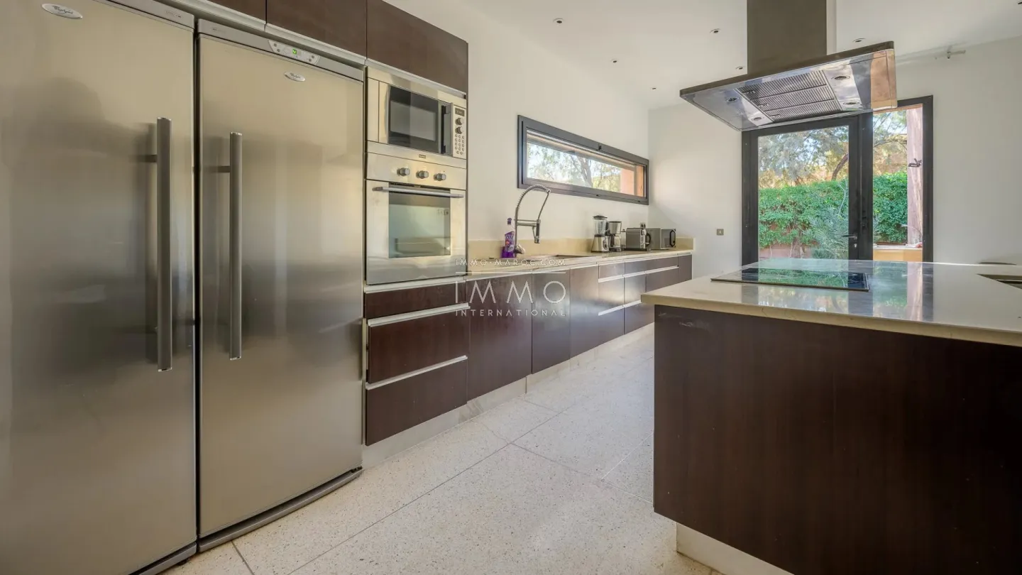 Two villas for sale in the prestigious royal palm estate