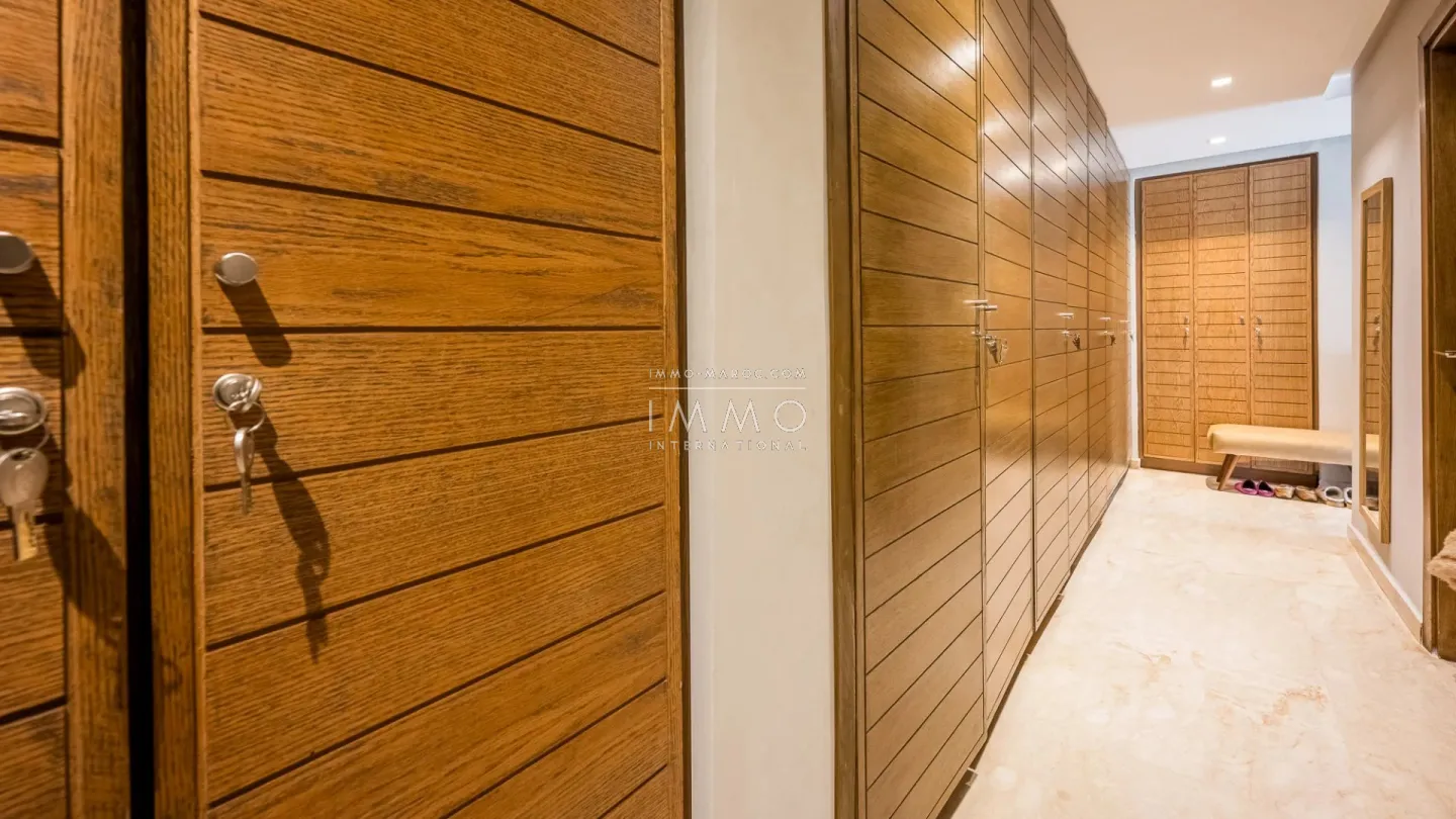 Luxury single-storey villa for sale on el madden golf course