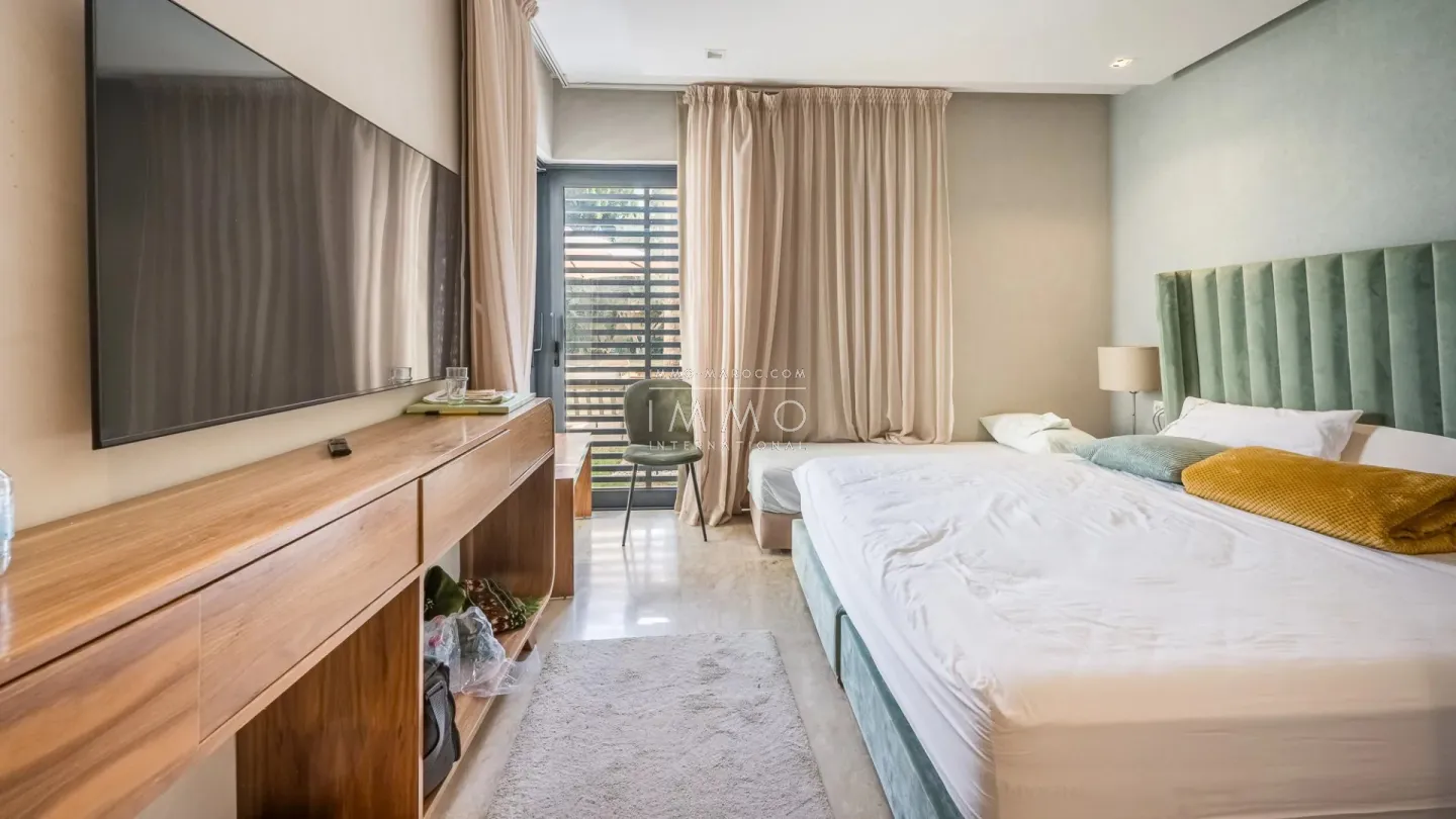 Luxury single-storey villa for sale on el madden golf course