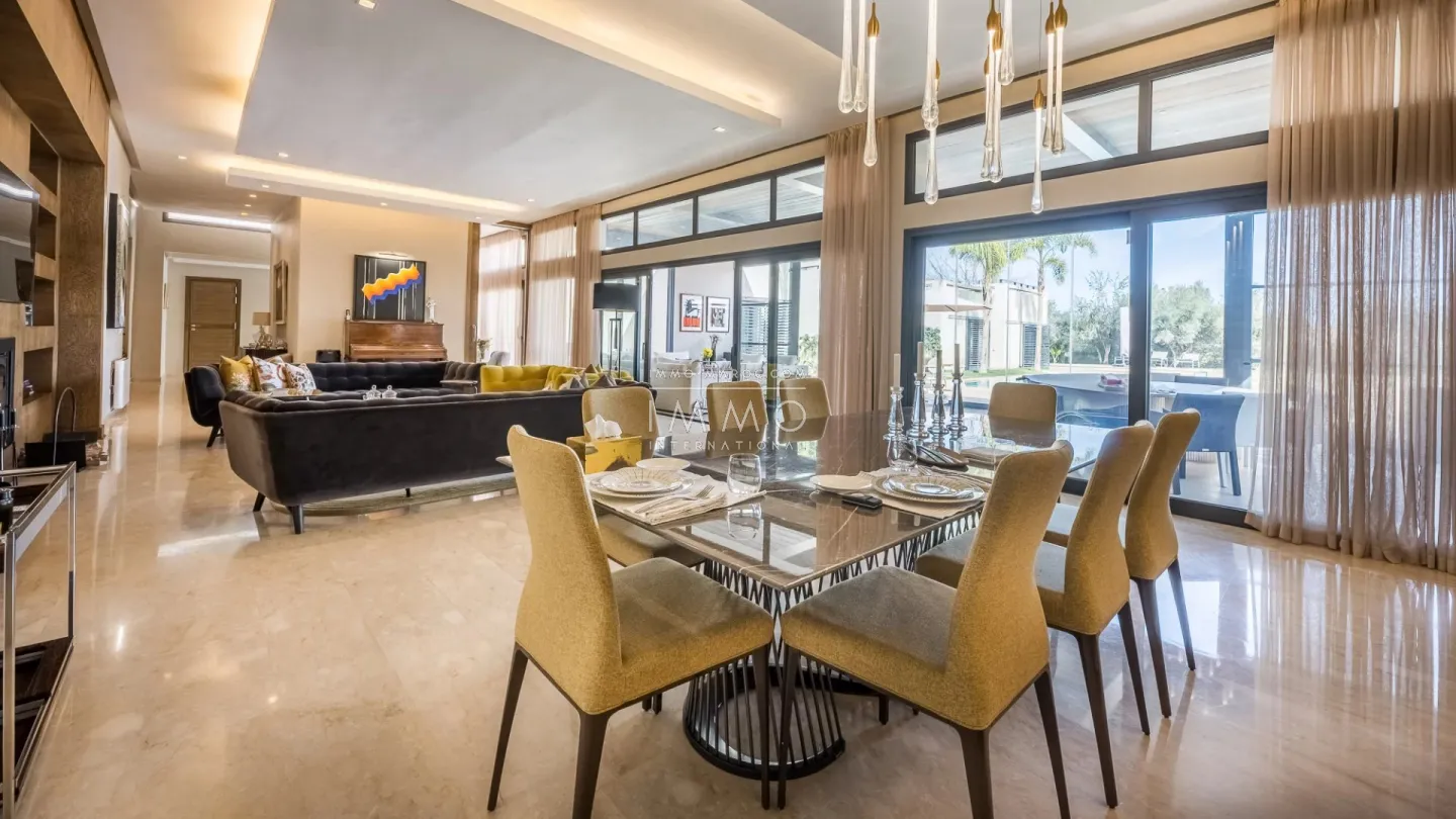 Luxury single-storey villa for sale on el madden golf course