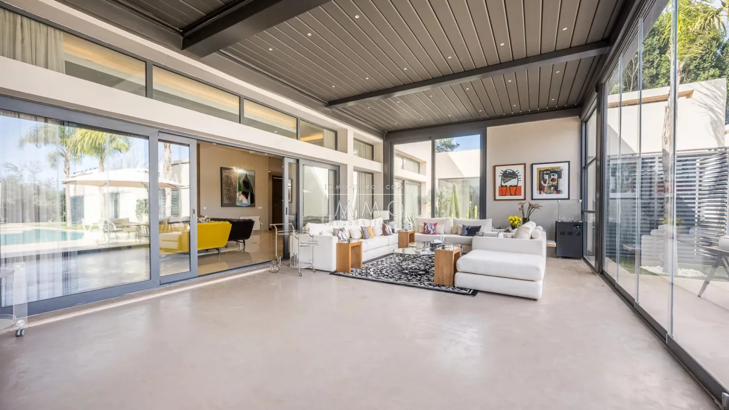 Luxury single-storey villa for sale on el madden golf course