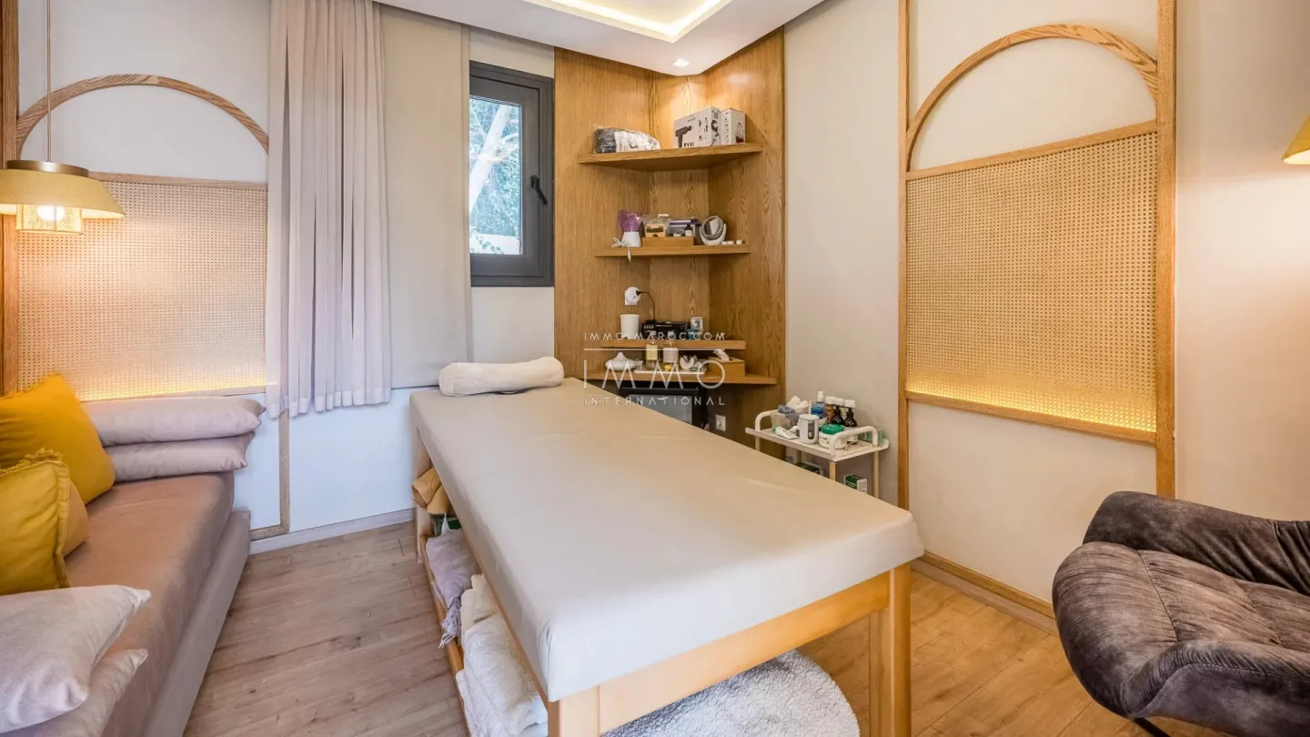 Luxury single-storey villa for sale on el madden golf course