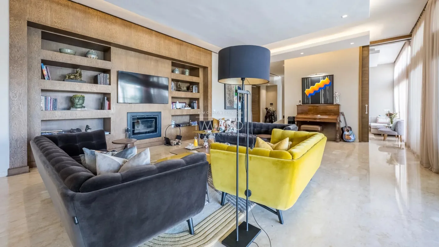 Luxury single-storey villa for sale on el madden golf course