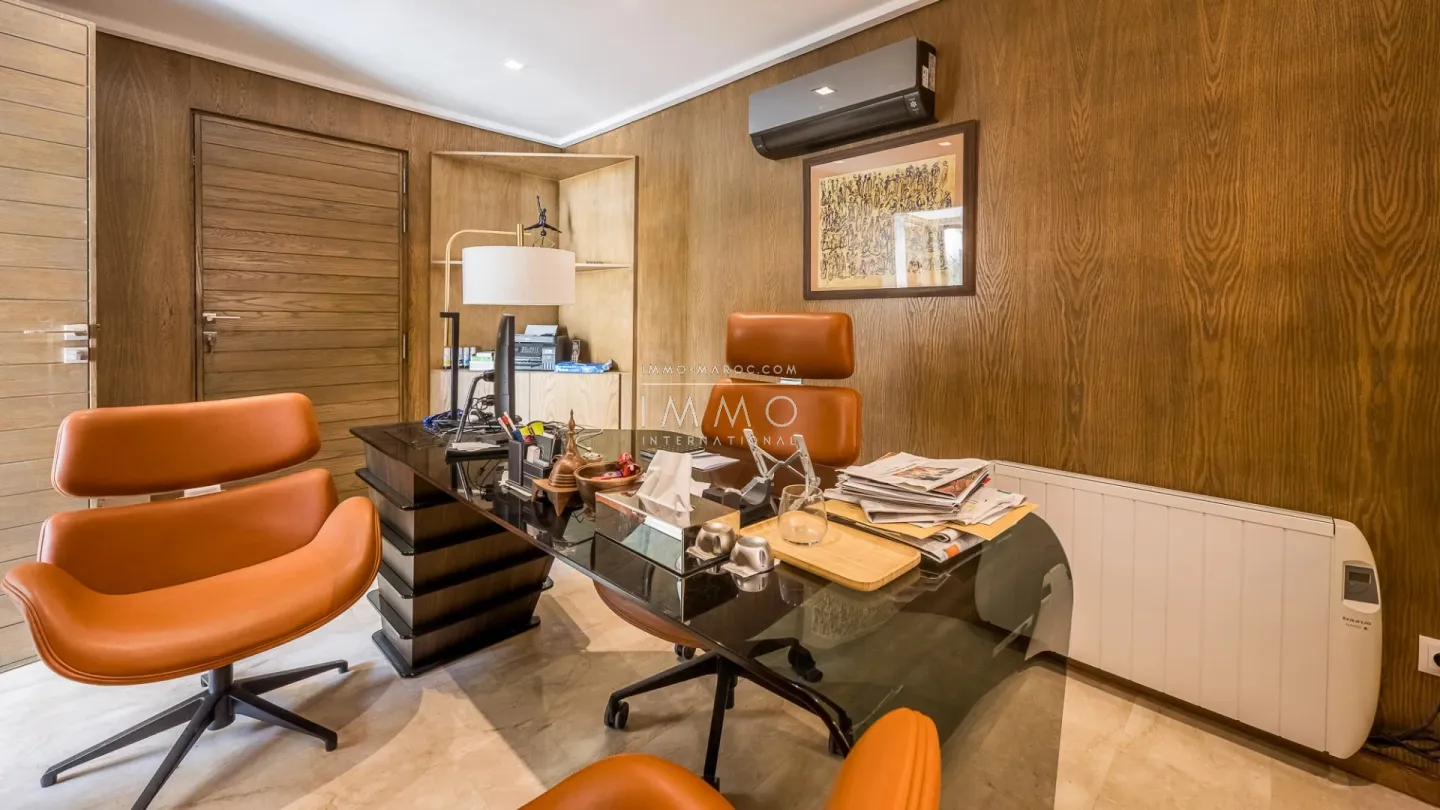 Luxury single-storey villa for sale on el madden golf course