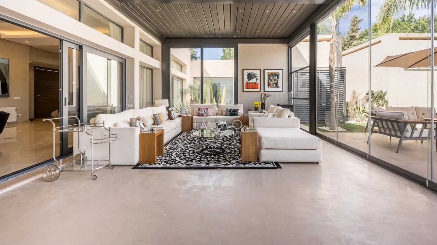 Luxury single-storey villa for sale on el madden golf course