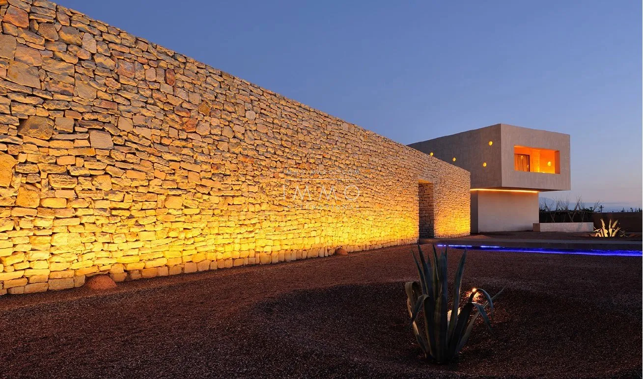 Located in bab atlas , the villa offers a quiet and relaxing in the heart of the palm grove