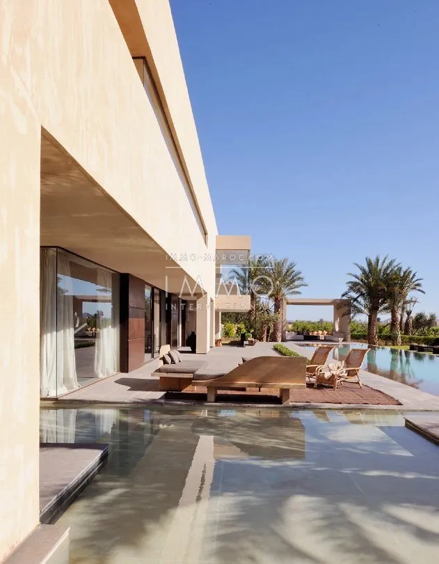 Located in bab atlas , the villa offers a quiet and relaxing in the heart of the palm grove
