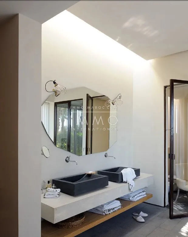 Located in bab atlas , the villa offers a quiet and relaxing in the heart of the palm grove