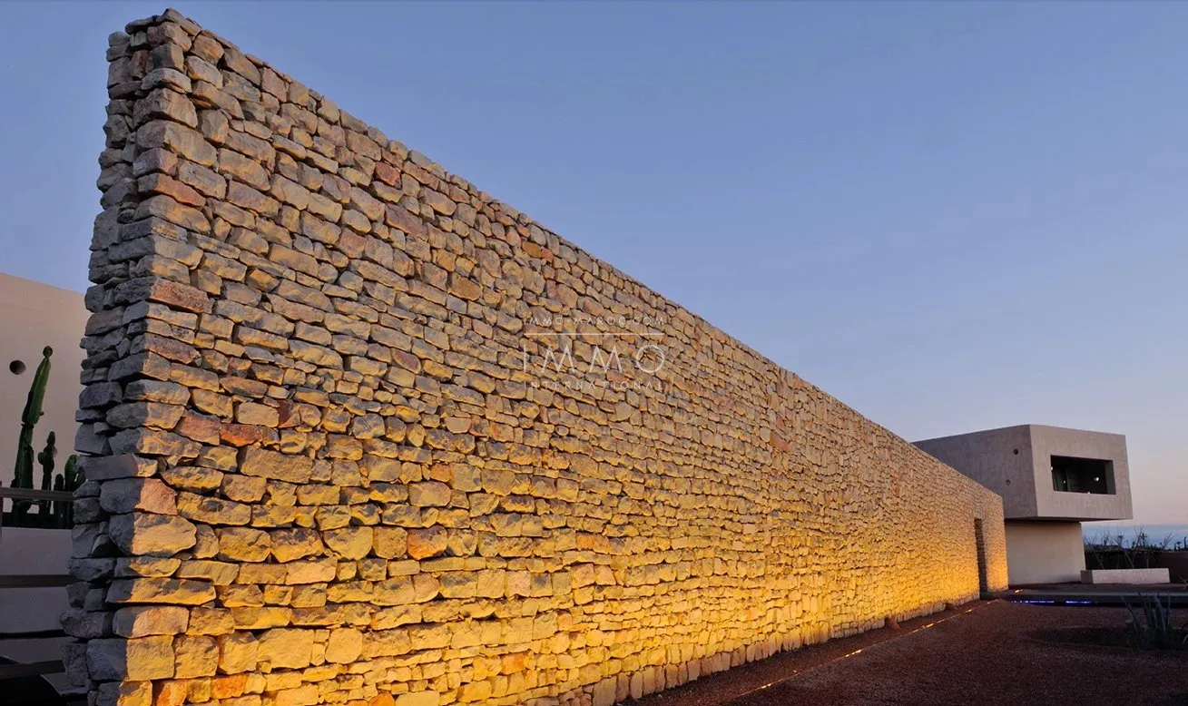 Located in bab atlas , the villa offers a quiet and relaxing in the heart of the palm grove