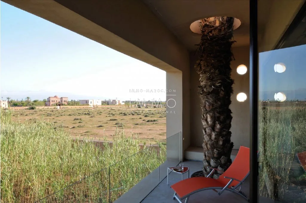 Located in bab atlas , the villa offers a quiet and relaxing in the heart of the palm grove