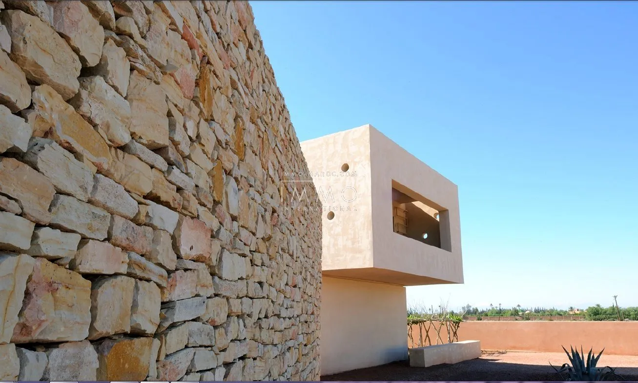 Located in bab atlas , the villa offers a quiet and relaxing in the heart of the palm grove