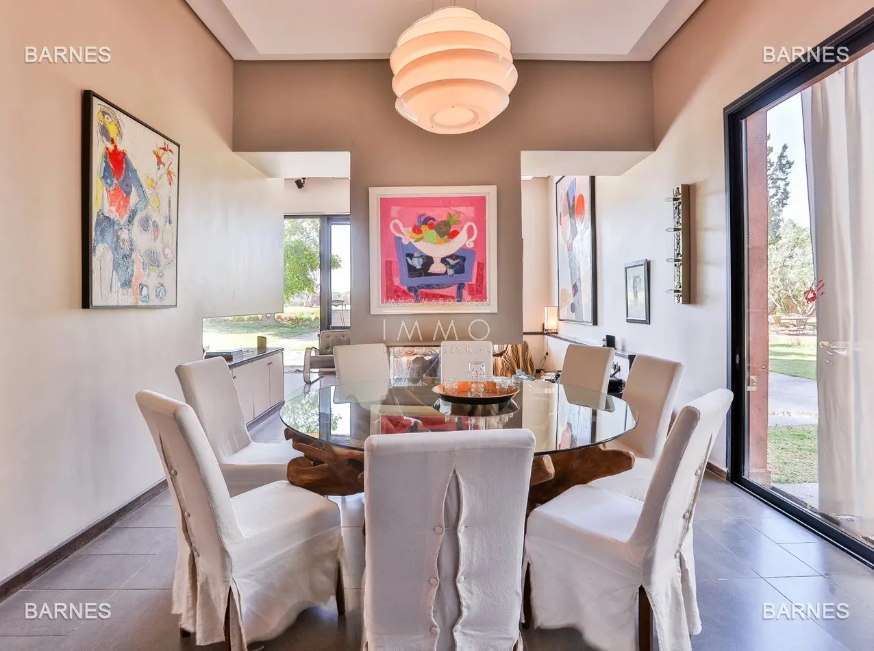 Contemporary villa on the road to ourika in marrakech