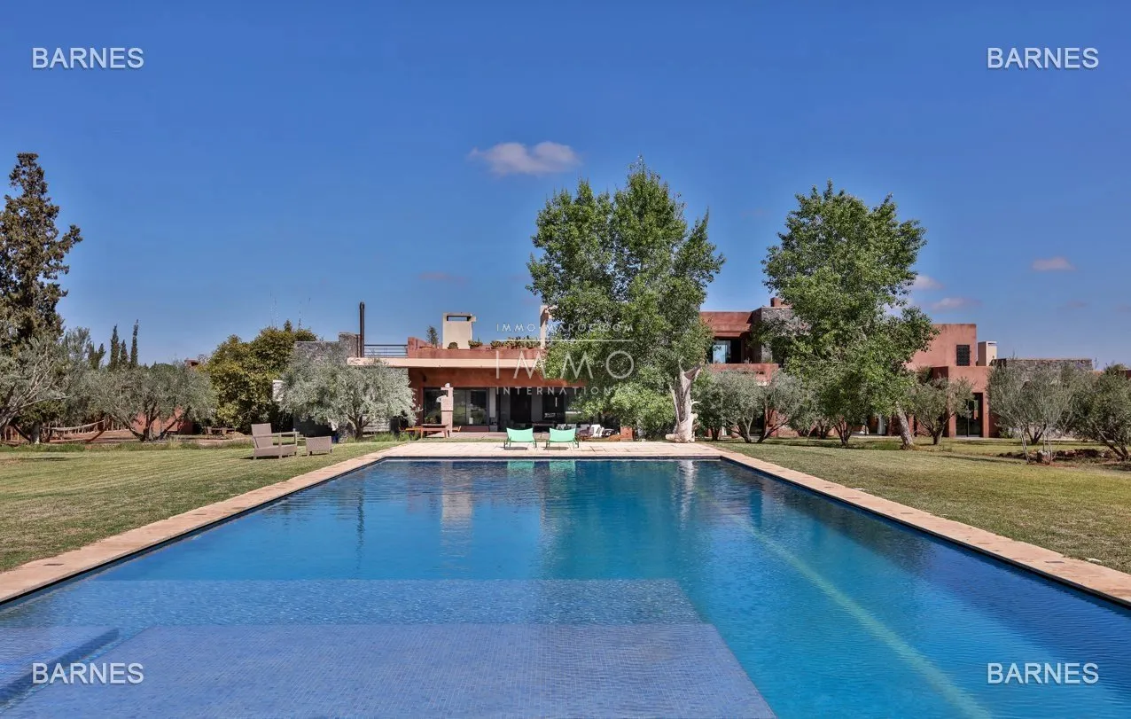 Contemporary villa on the road to ourika in marrakech