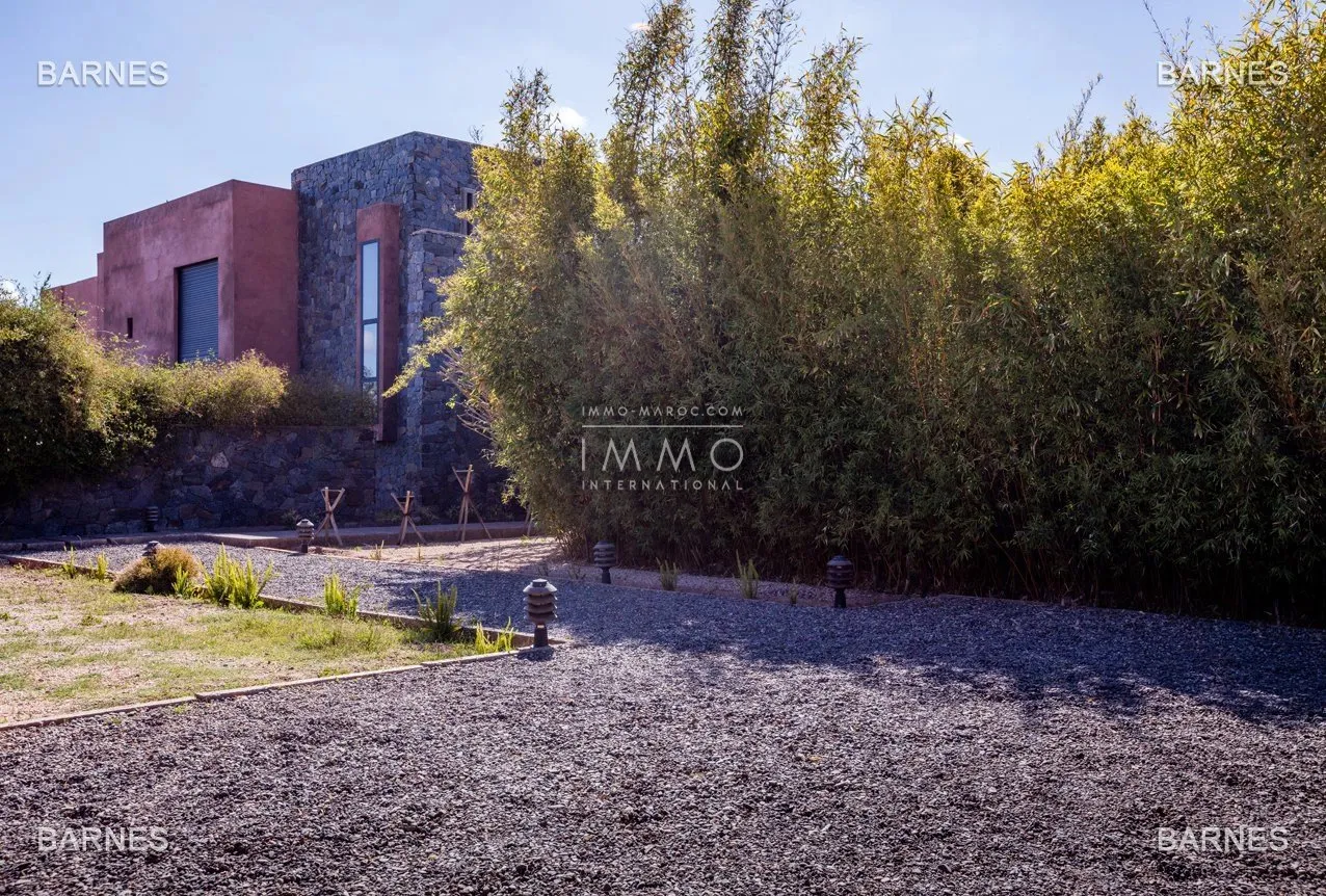 Contemporary villa on the road to ourika in marrakech