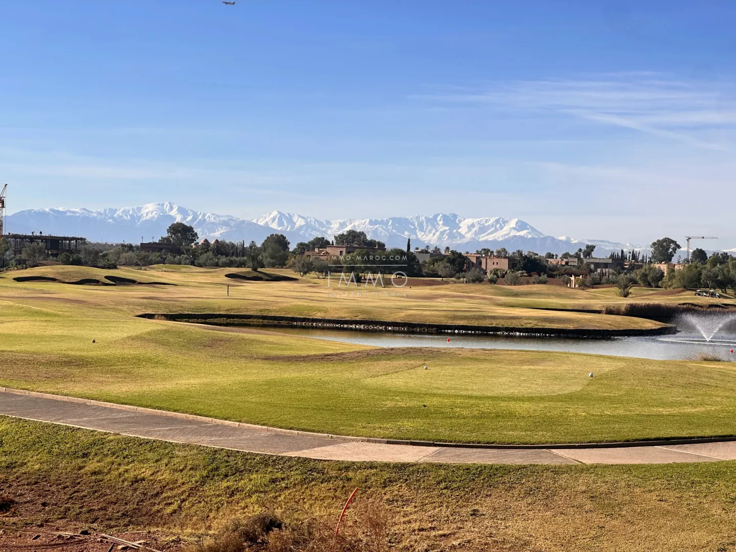 Exceptional villa on the front line of the amelkis golf course