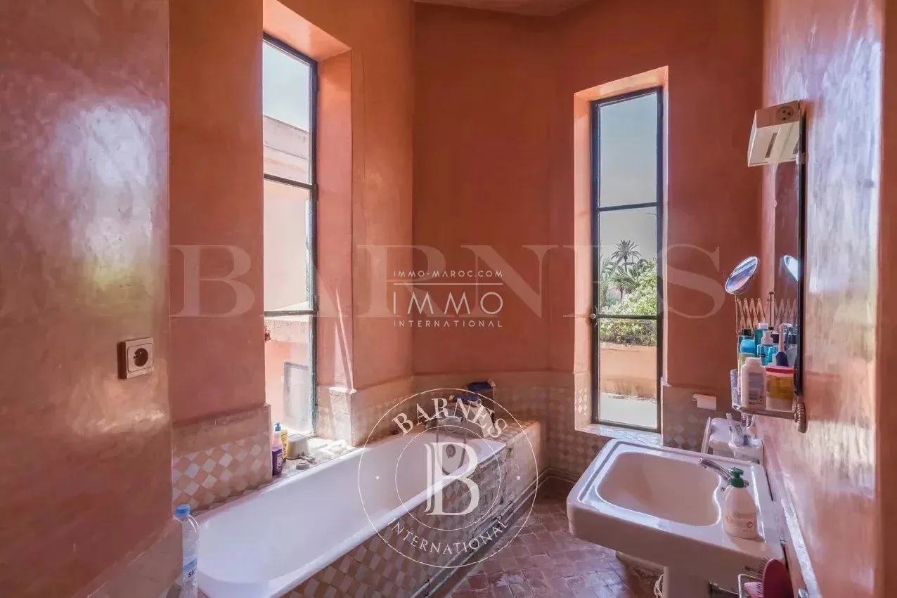 Rare opportunity to acquire an architect-designed villa in the palmeraie, just minutes from the city!