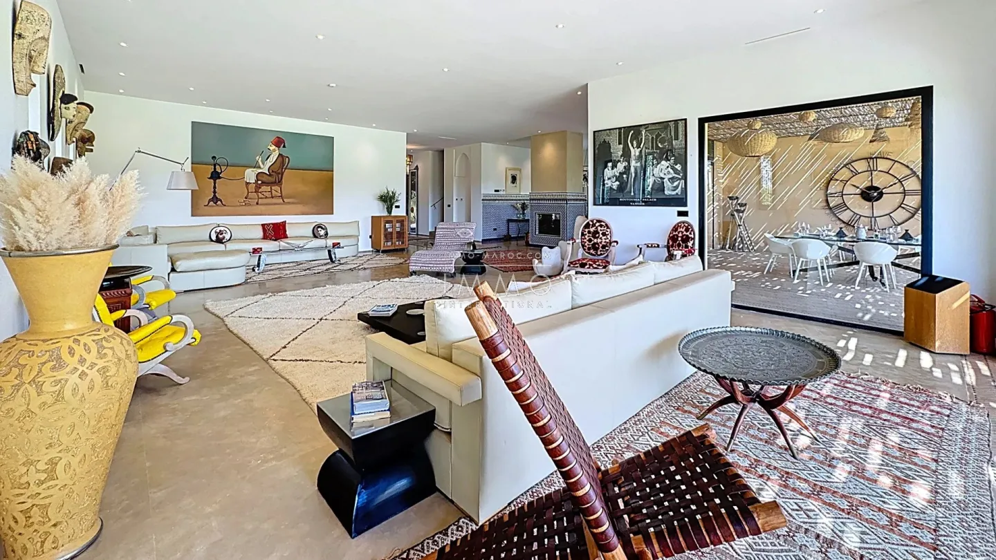 Villa with breathtaking views of the atlas.