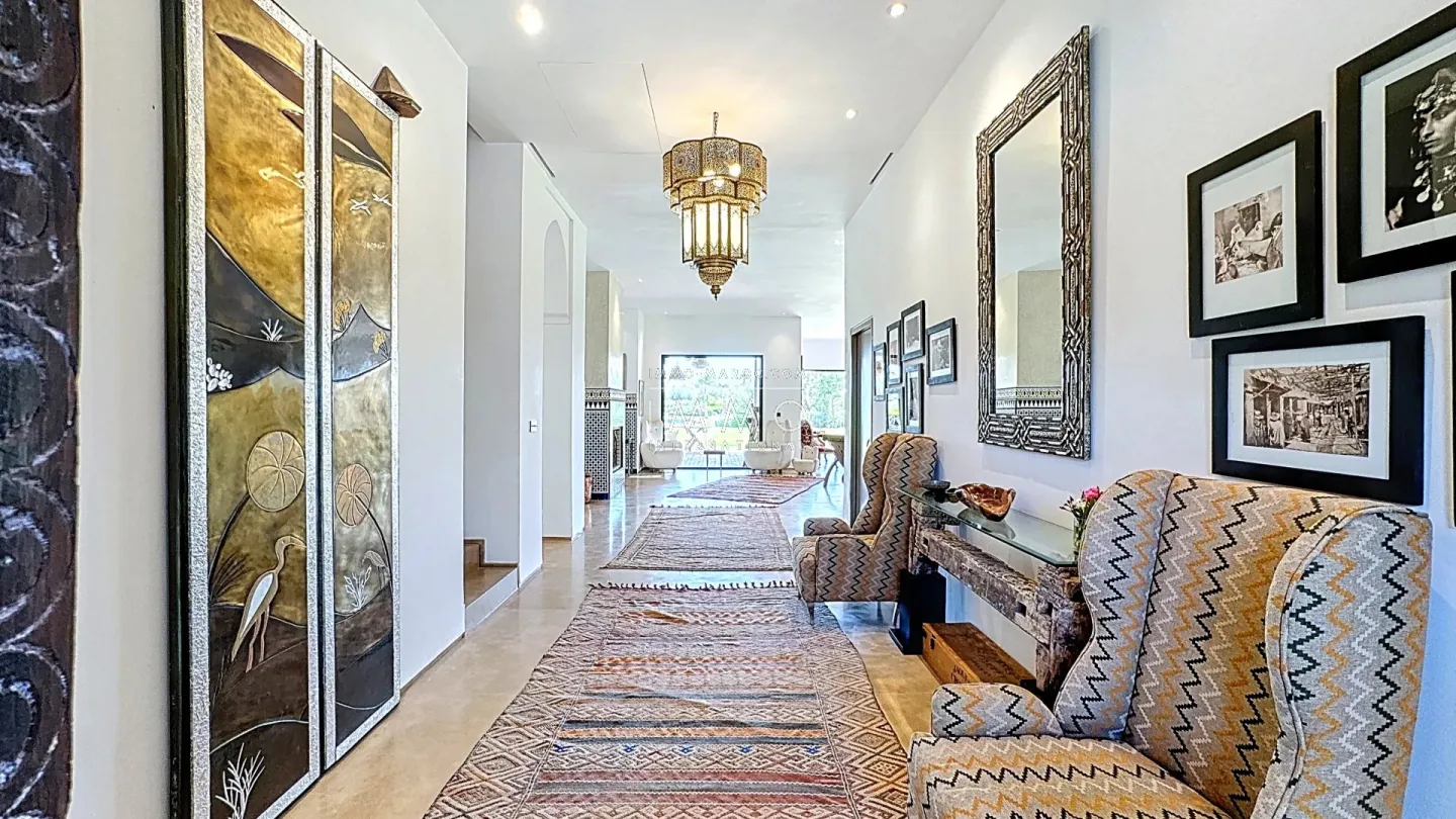 Villa with breathtaking views of the atlas.