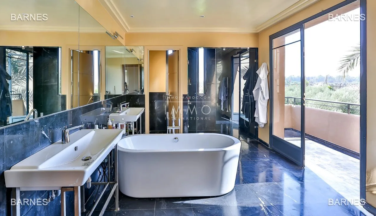 Purchase property luxury and contemporary golf.